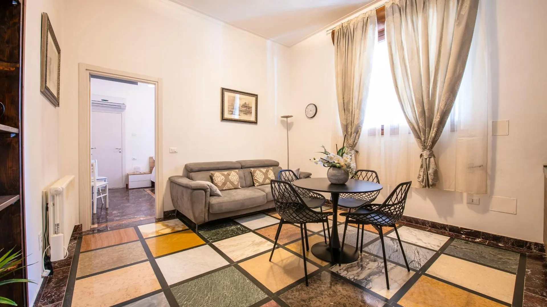 Arena Suite Garibaldi Verona Centro