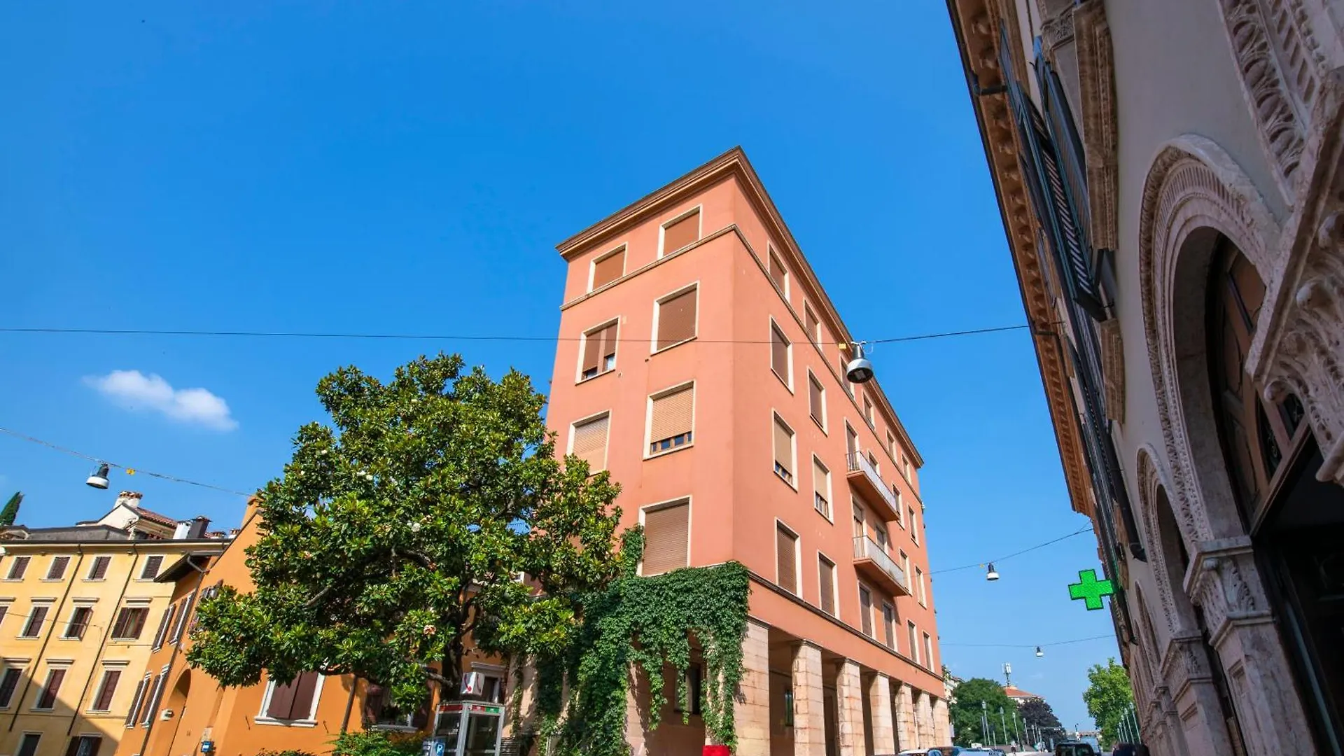 Arena Suite Garibaldi Verona Centro 0*,  Włochy